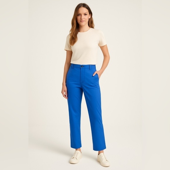 Lauren Ralph Lauren Pants - Lauren Ralph lauren 100% cotton pants. 2-pockets front zip & button. Size 6